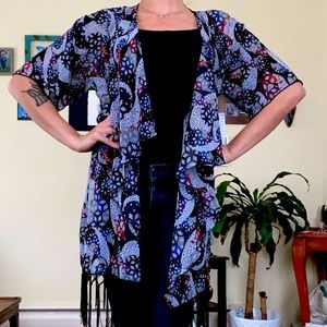 Black and White Geometric Shawl